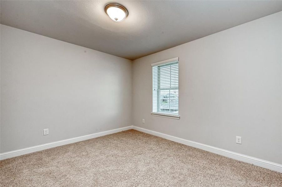 Representative unfurnished interior of a home built from the Plan 2500 by Adams Homes in The Bluffs at Lafayette, Freeport (Image 36).