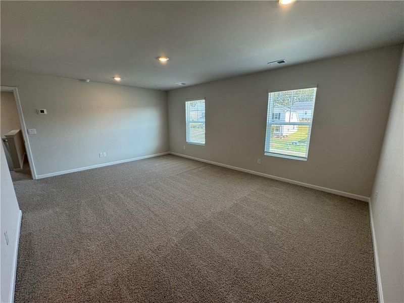 Spacious, unfurnished interior of a new home in Oakchase at Hampton, Hampton (Image 43). Spacious, unfurnished interior of a new home in Oakchase at Hampton, Hampton (Image 43).