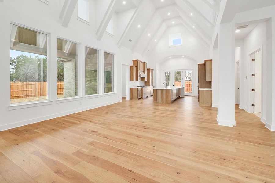 Spacious, unfurnished interior of a new home in Parkside On The River, Georgetown (Image 12).