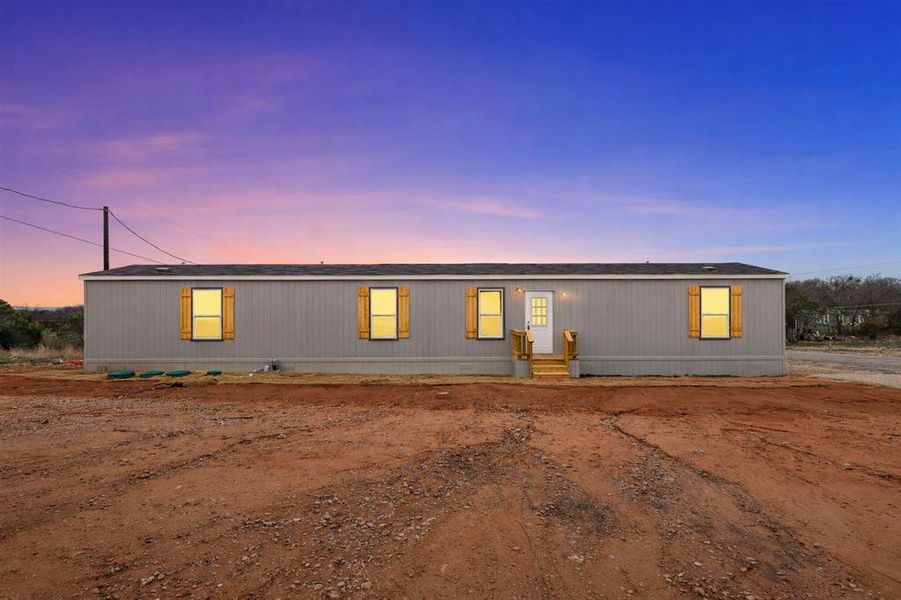 Exterior details and patio area of a home in , Granbury (Image 1). Exterior details and patio area of a home in , Granbury (Image 1).