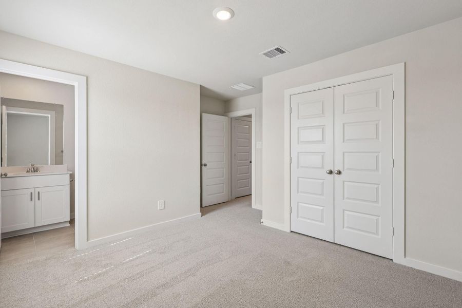 Spacious, unfurnished interior of a new home in Landing Meadows - Premier Series, New Caney (Image 26). Spacious, unfurnished interior of a new home in Landing Meadows - Premier Series, New Caney (Image 26).