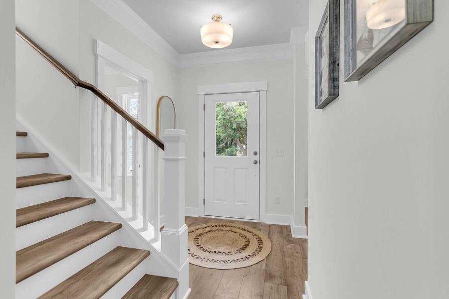 Spacious, unfurnished interior of a new home in , Charleston (Image 20).