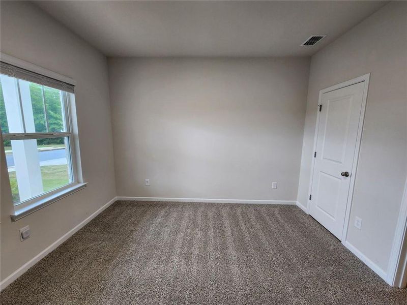 Spacious, unfurnished interior of a new home in The Oaks at Dawson, Dawsonville (Image 29). Spacious, unfurnished interior of a new home in The Oaks at Dawson, Dawsonville (Image 29).