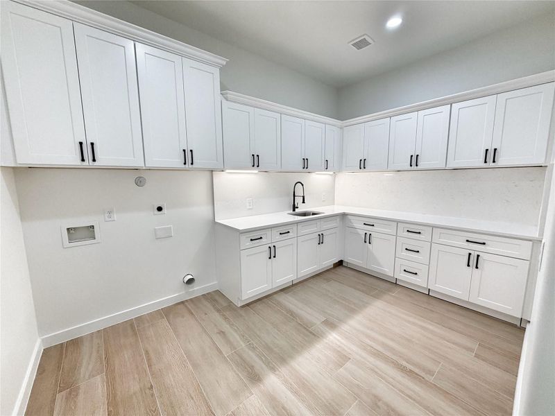 Furnished interior view inside a new home in , Dayton (Image 6).