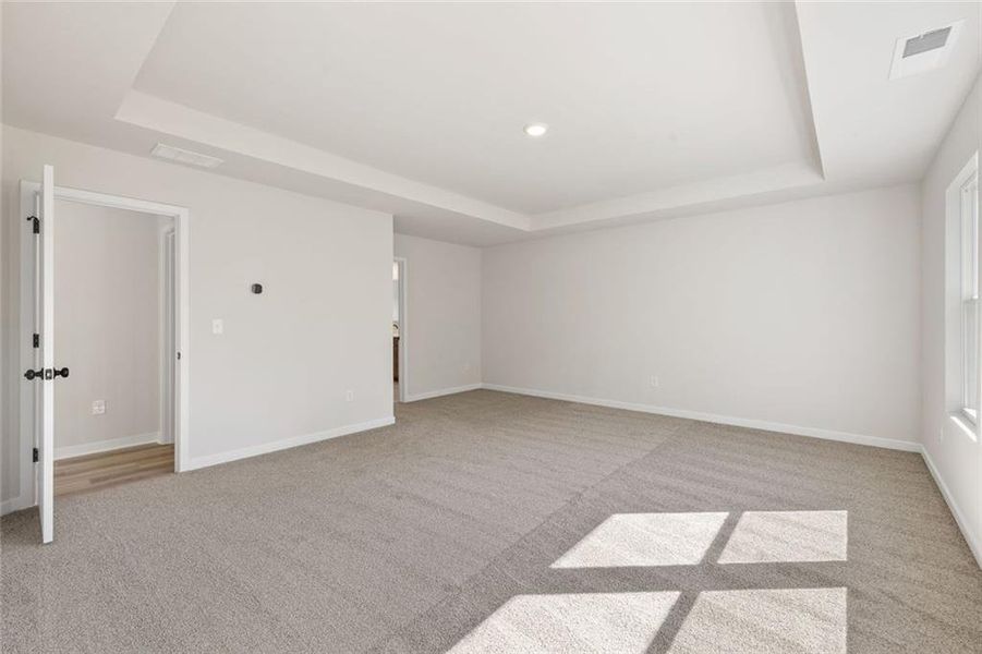 Spacious, unfurnished interior of a new home in Brookshire Manor, Canton (Image 26).
