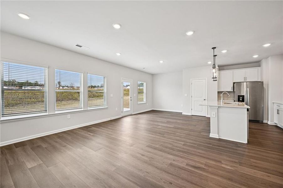 Spacious, unfurnished interior of a new home in Avalon - Reserve Series, Conyers (Image 25). Spacious, unfurnished interior of a new home in Avalon - Reserve Series, Conyers (Image 25).
