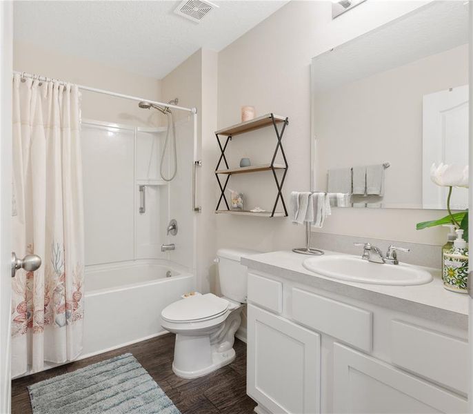 Furnished interior view inside a new home in Palm Coast Homesites, Palm Coast (Image 12).