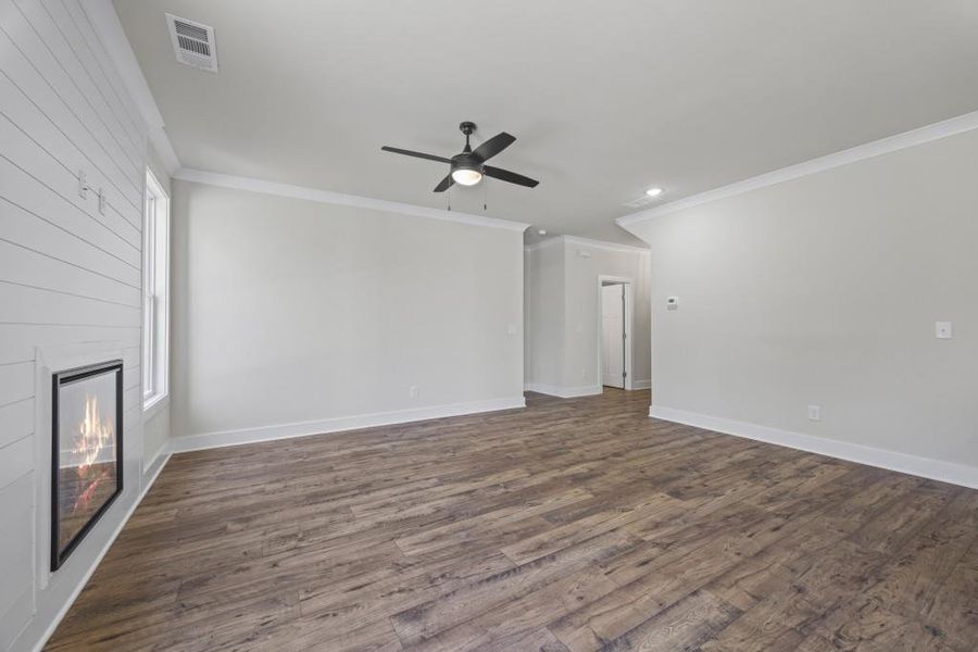 Spacious, unfurnished interior of a new home in , Hartwell (Image 29).