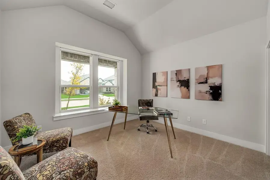 Furnished interior view inside a new home in Edgewood Creek, Celina (Image 8).