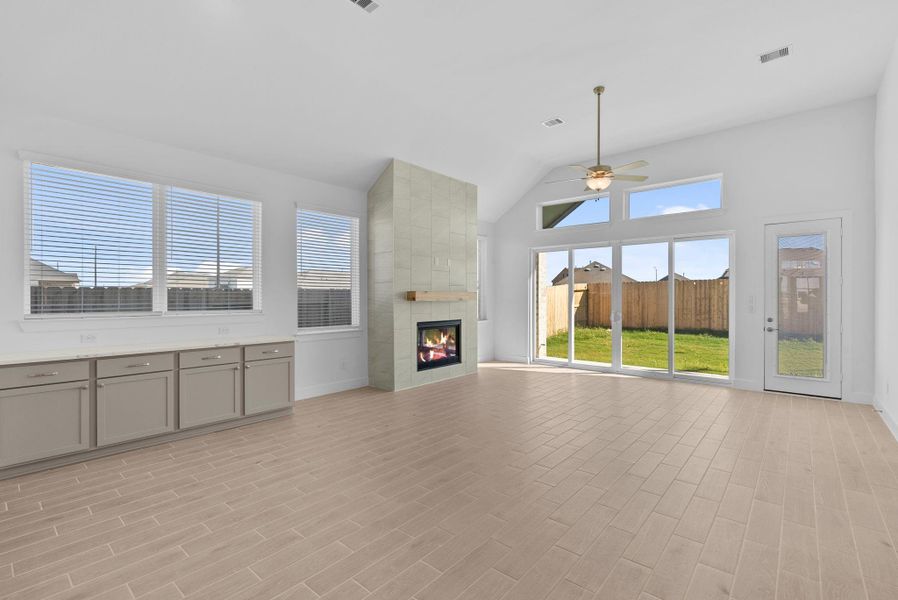 Photos are REPRESENTATIVE of the home /floor plan and are NOT of the actual home.  Selections, features, and room options may vary.