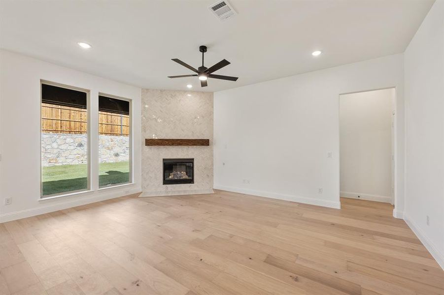 Spacious, unfurnished interior of a new home in Willow Wood Classic 50, McKinney (Image 26). Spacious, unfurnished interior of a new home in Willow Wood Classic 50, McKinney (Image 26).