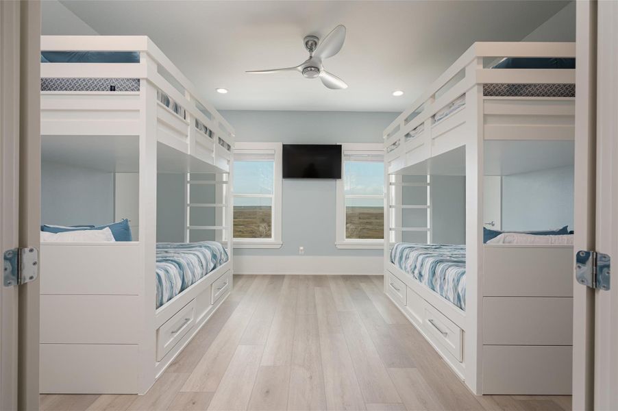 Furnished interior view inside a new home in , Bolivar Peninsula (Image 28).