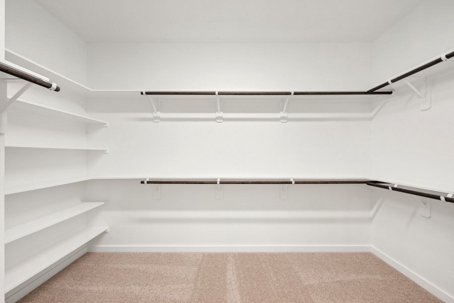 Spacious, unfurnished interior of a new home in Wolf Ranch, Georgetown (Image 38).