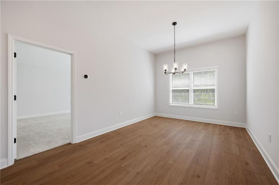 Spacious, unfurnished interior of a new home in Madeira, Acworth (Image 22).
