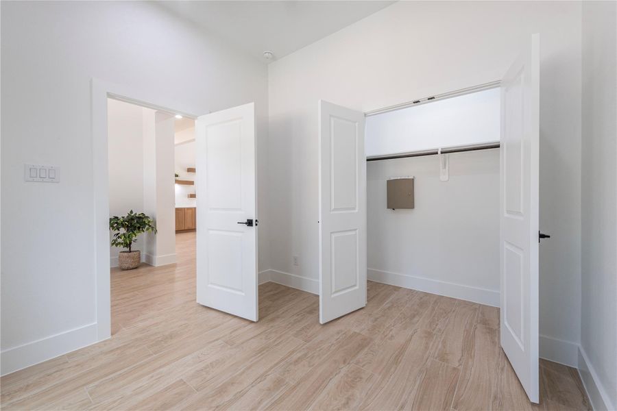 Spacious, unfurnished interior of a new home in , Dayton (Image 41). Spacious, unfurnished interior of a new home in , Dayton (Image 41).