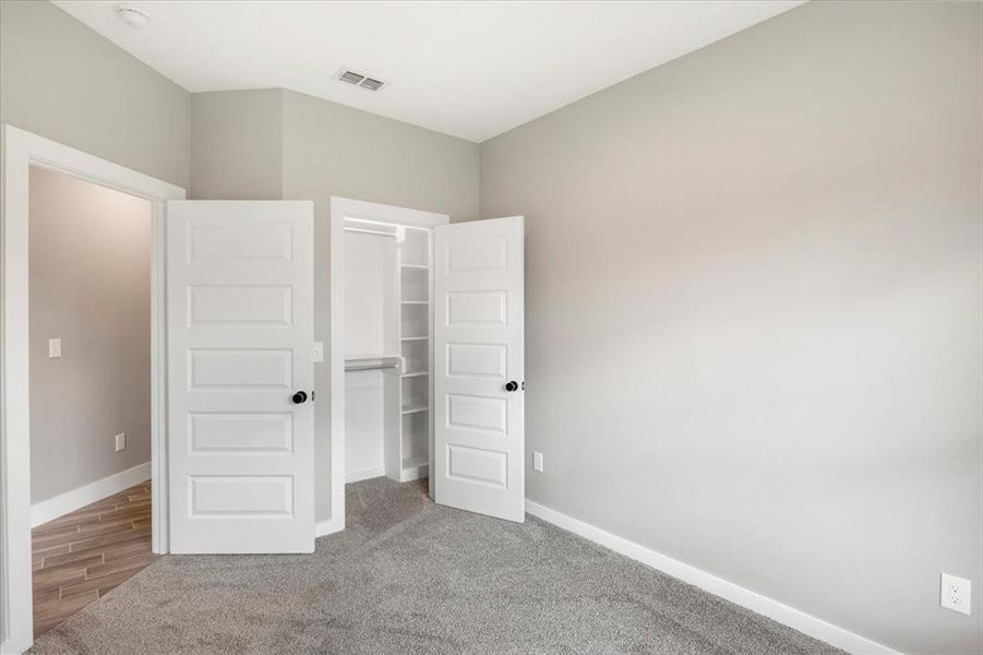 Spacious, unfurnished interior of a new home in , Lindale (Image 19).