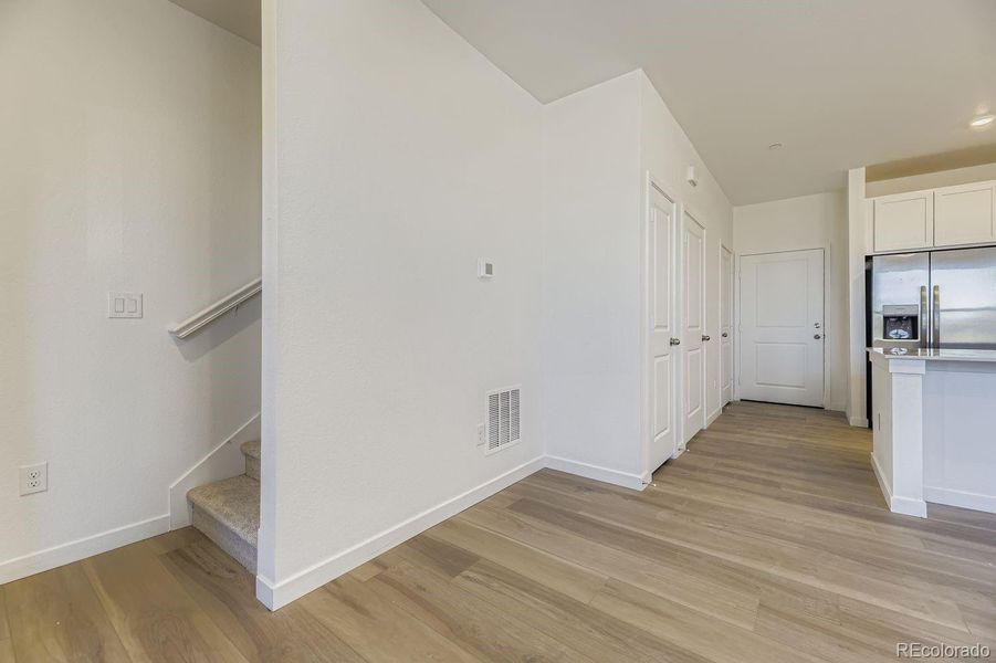 Spacious, unfurnished interior of a new home in , Centennial (Image 11).