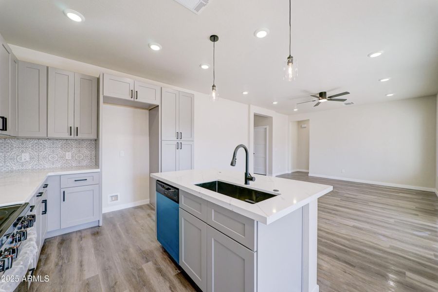 12503 W Cabrillo Dr-7 12503 W Cabrillo Dr-7