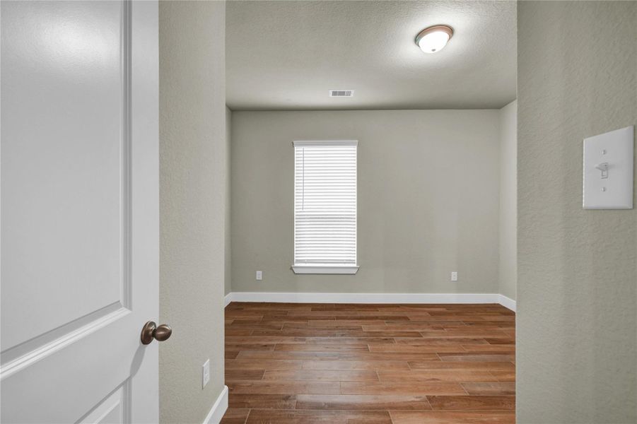 Entrance to office or bonus room Entrance to office or bonus room