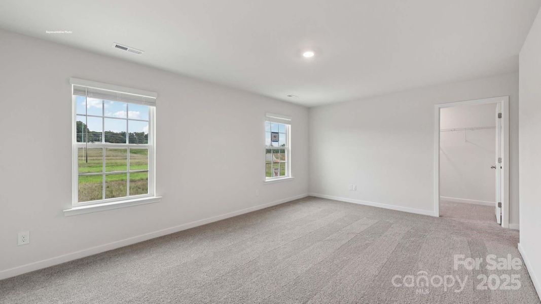 Spacious, unfurnished interior of a new home in Clark Creek Landing, Lincolnton (Image 13).