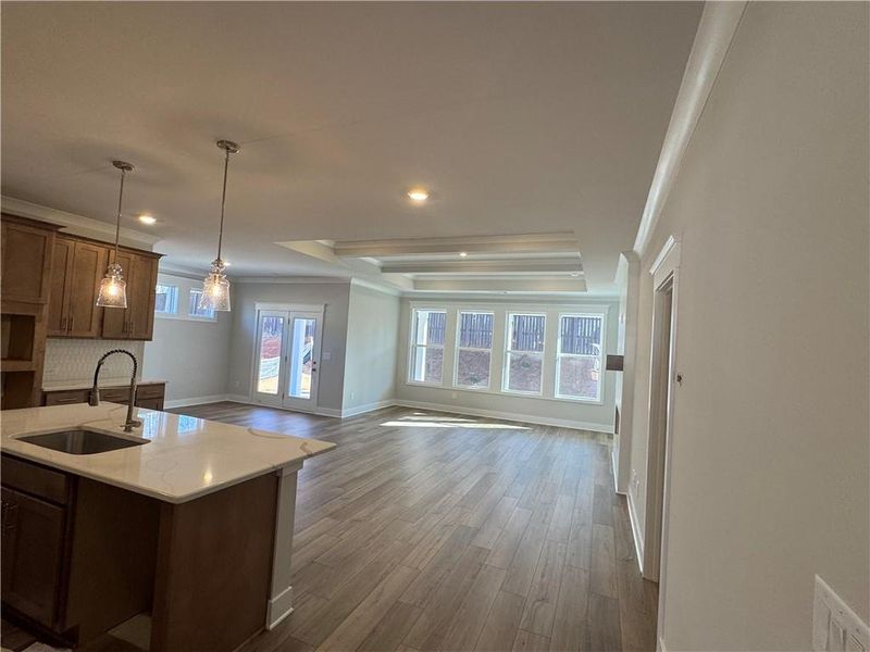 Spacious, unfurnished interior of a new home in Rosewood Lake Preserve, Hoschton (Image 17).