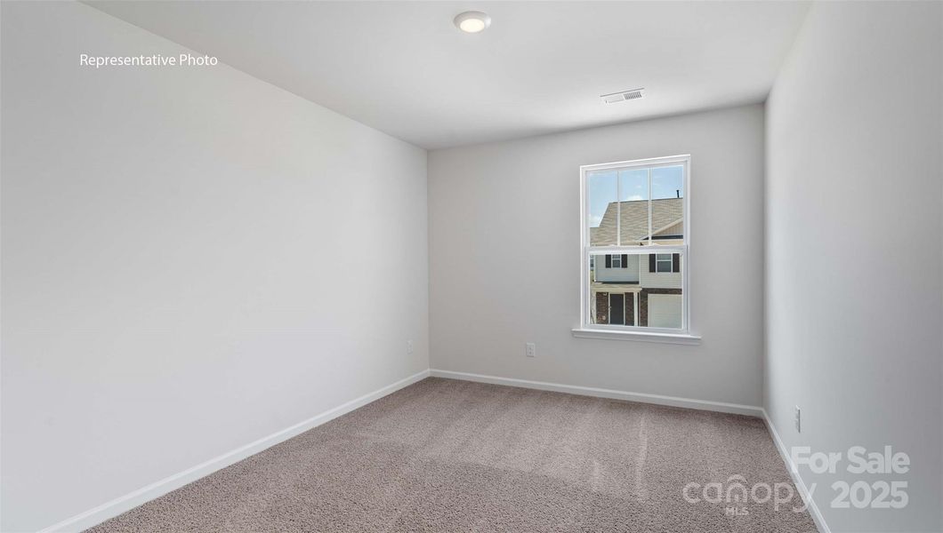 Spacious, unfurnished interior of a new home in Clark Creek Landing, Lincolnton (Image 20).