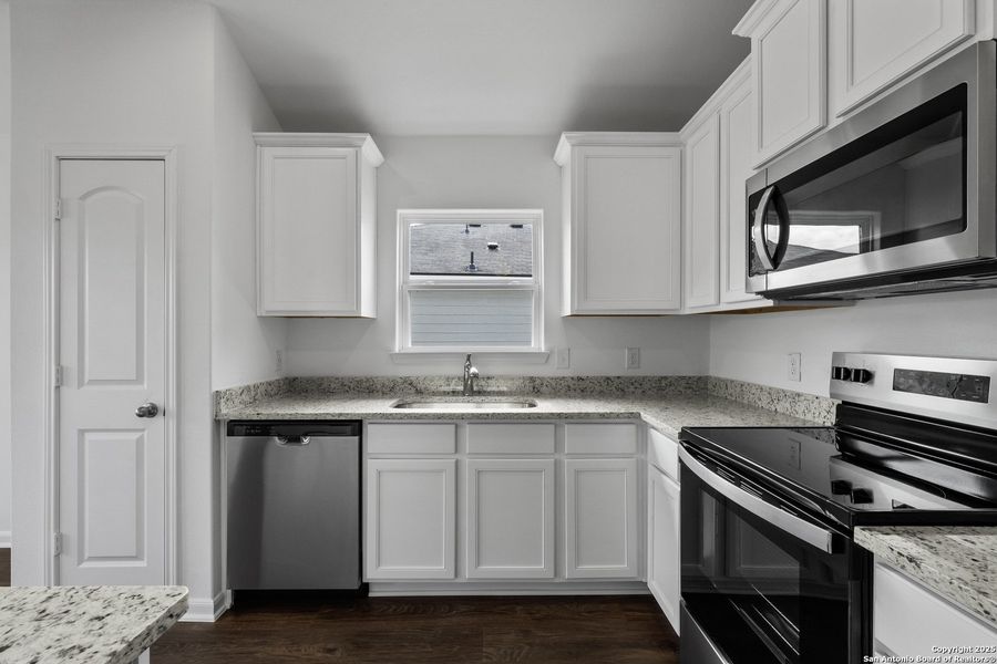 Furnished interior view inside a new home in Rosewood Estates, Lytle (Image 3).