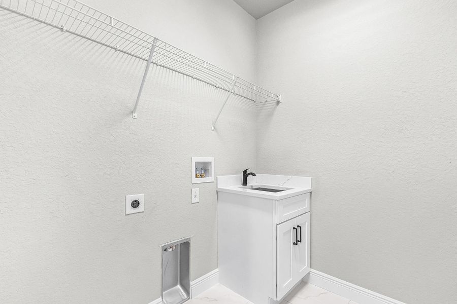 Spacious, unfurnished interior of a new home in , Port LaBelle (Image 8).