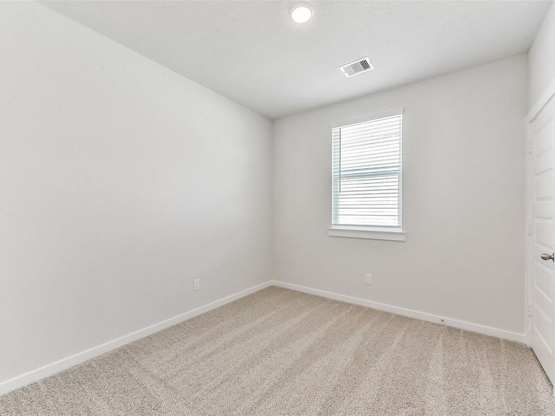 Spacious, unfurnished interior of a new home in Liberty Estates, Cleveland (Image 34).