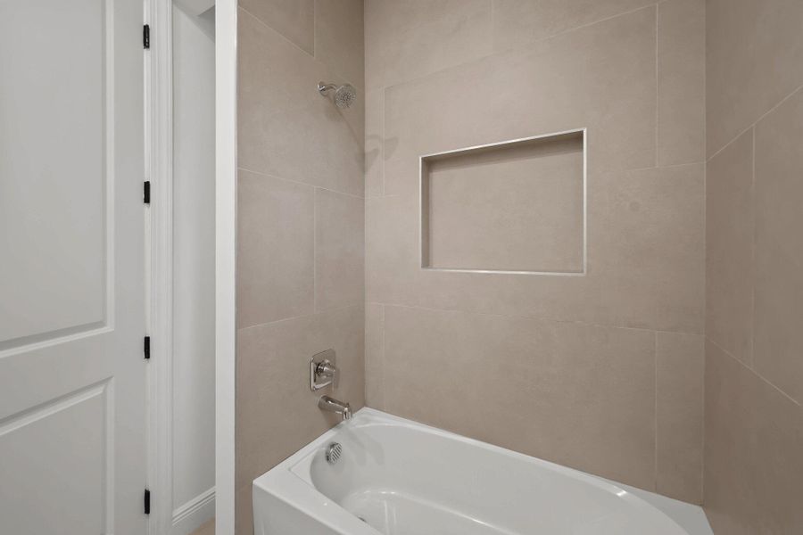 633 55th Street - 19.jpg-SMALL 633 55th Street - 19.jpg-SMALL