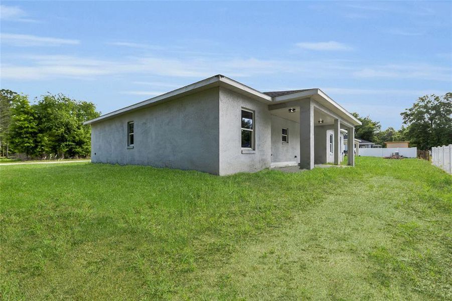 Exterior details and patio area of a home in , Ocala (Image 3).