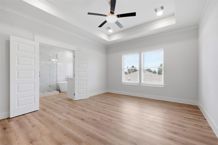 Spacious, unfurnished interior of a new home in , Houston (Image 15).