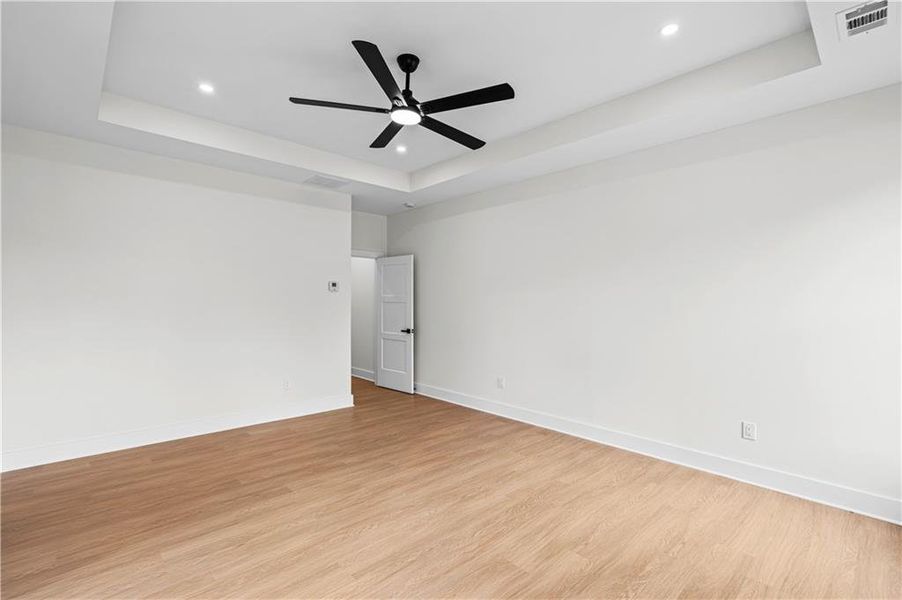 Spacious, unfurnished interior of a new home in , Clermont (Image 43). Spacious, unfurnished interior of a new home in , Clermont (Image 43).
