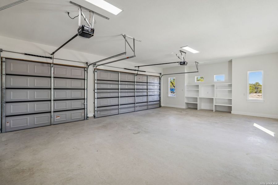 Spacious, unfurnished interior of a new home in , Spring Branch (Image 25).