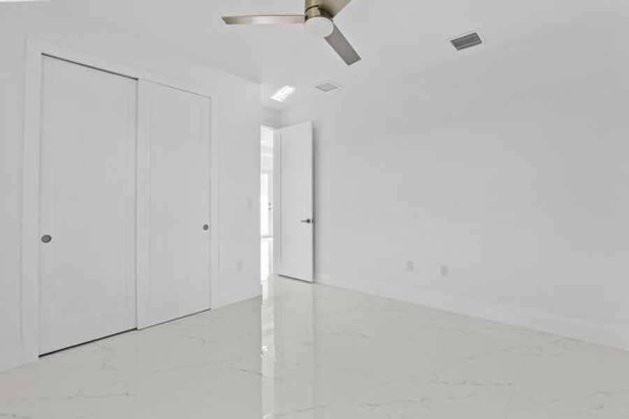 Spacious, unfurnished interior of a new home in , Loxahatchee (Image 57).