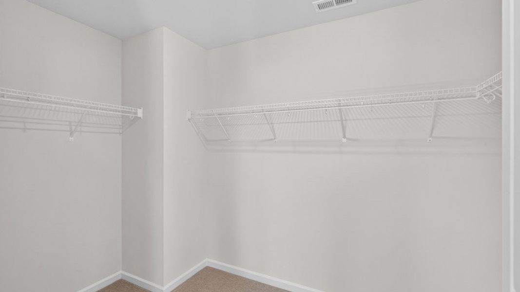 Spacious, unfurnished interior of a new home in Olive Branch, Clayton (Image 17).