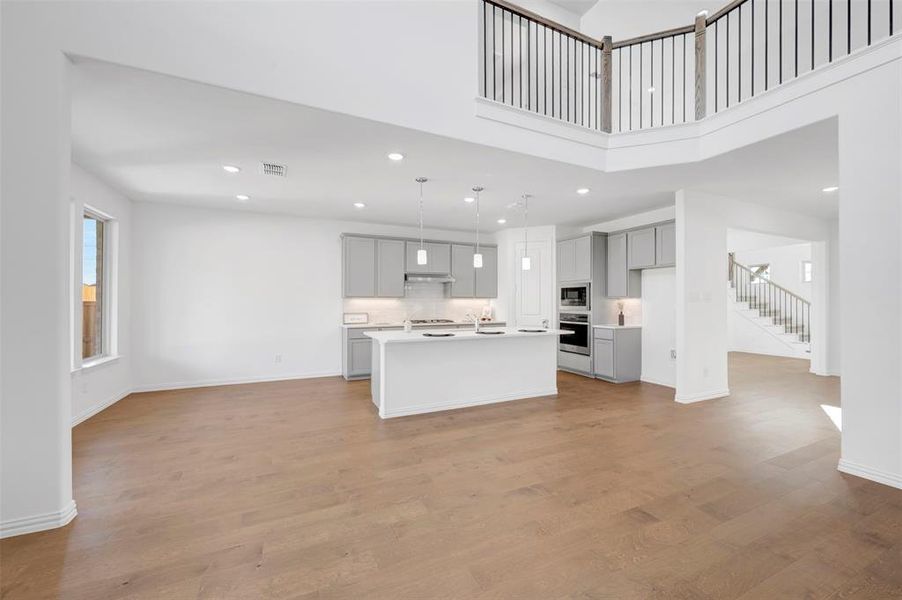 Spacious, unfurnished interior of a new home in Lilyana, Prosper (Image 23).