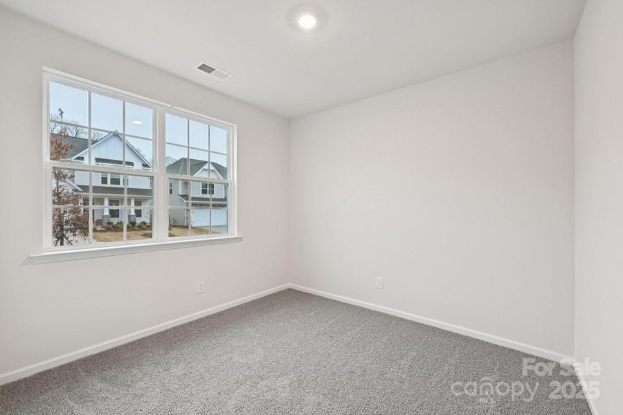 Spacious, unfurnished interior of a new home in Laurelbrook, Sherrills Ford (Image 20).