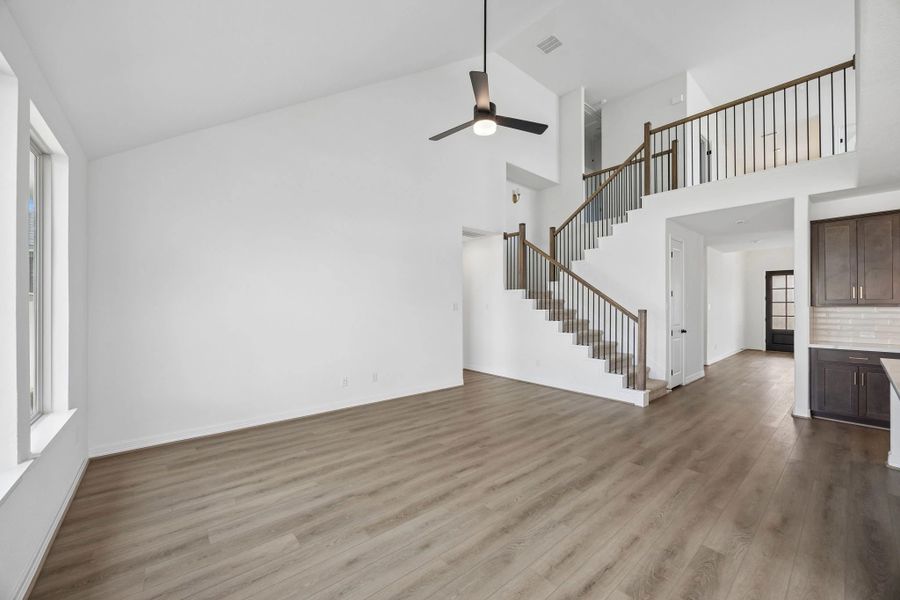 Spacious, unfurnished interior of a new home in Austin Point, Richmond (Image 10).