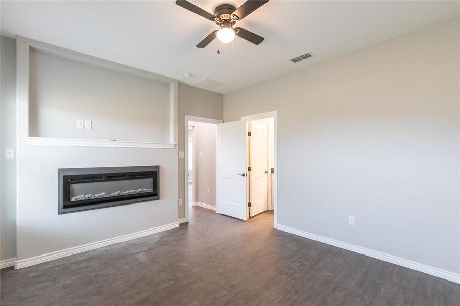 Spacious, unfurnished interior of a new home in , Abilene (Image 26).