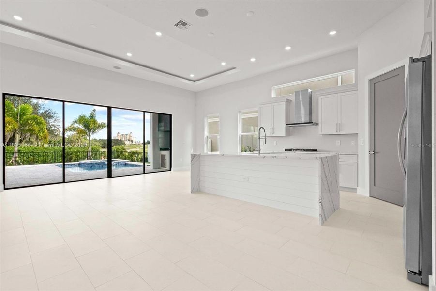 Spacious, unfurnished interior of a new home in Reunion Resort, Reunion (Image 41).