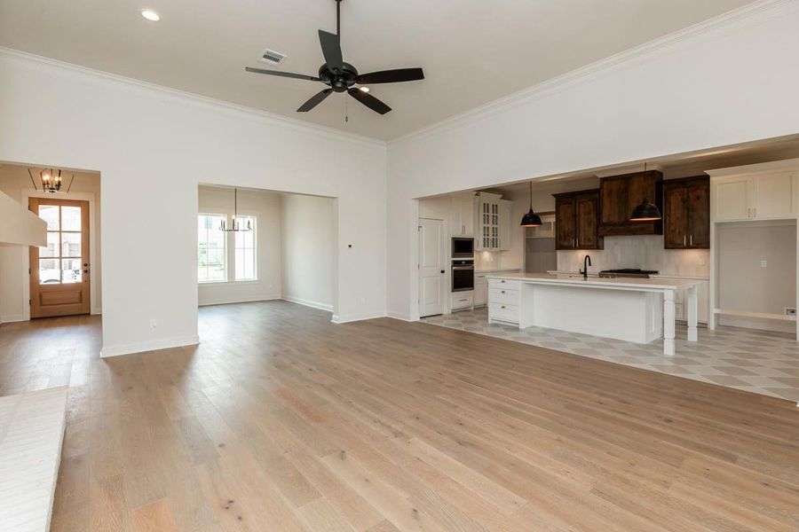 Spacious, unfurnished interior of a new home in , Beaumont (Image 26).