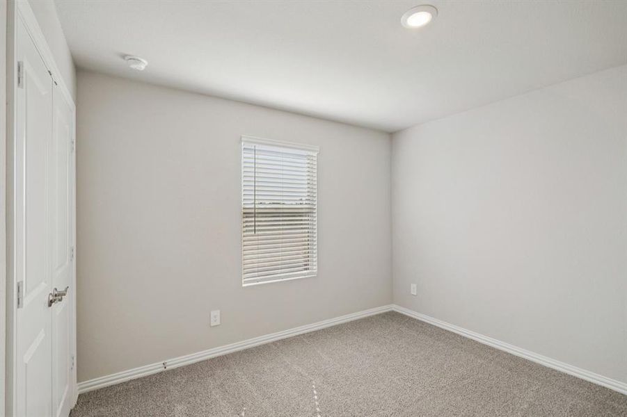 Spacious, unfurnished interior of a new home in Southridge - Spring Series, McKinney (Image 37).