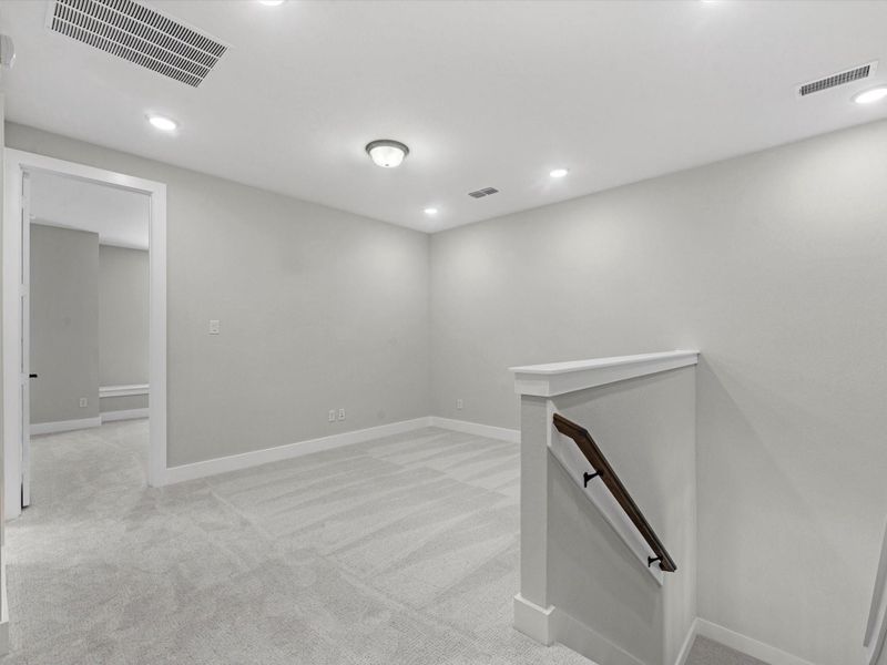 Spacious, unfurnished interior of a new home in , Fulshear (Image 30).