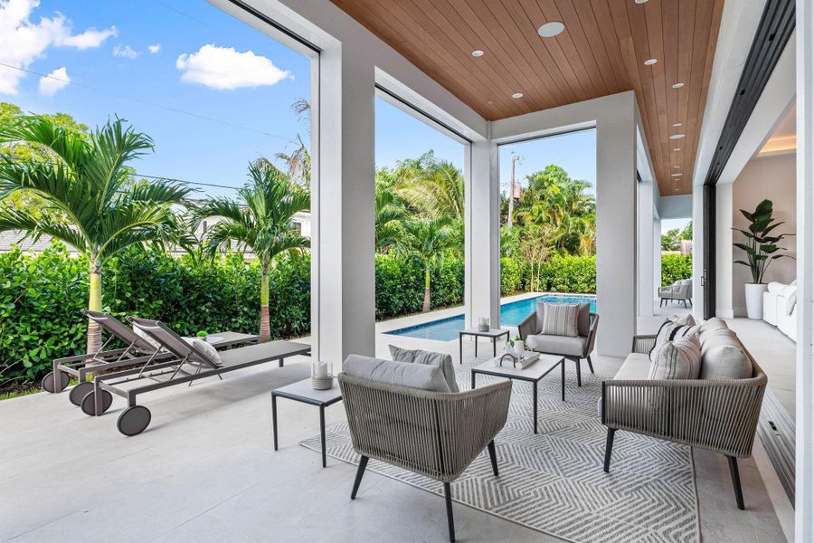 Exterior details and patio area of a home in , Fort Lauderdale (Image 39). Exterior details and patio area of a home in , Fort Lauderdale (Image 39).