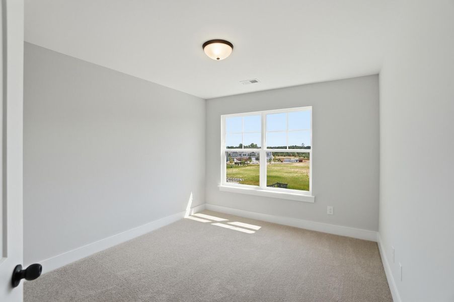 Spacious, unfurnished interior of a new home in Blythe Mill Townhomes, Waxhaw (Image 25).