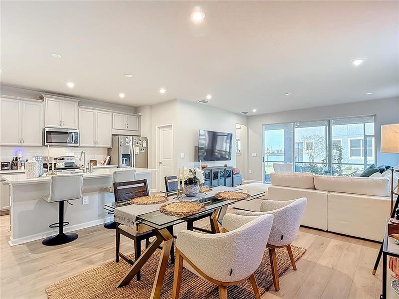 Furnished interior view inside a new home in , Lutz (Image 5).