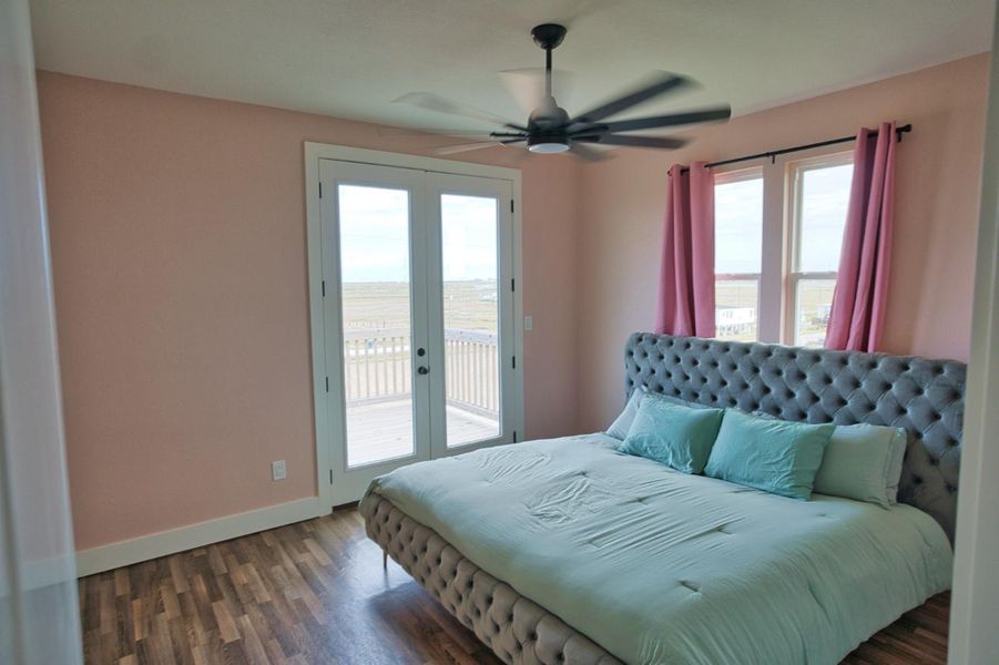 Furnished interior view inside a new home in , Surfside Beach (Image 6).