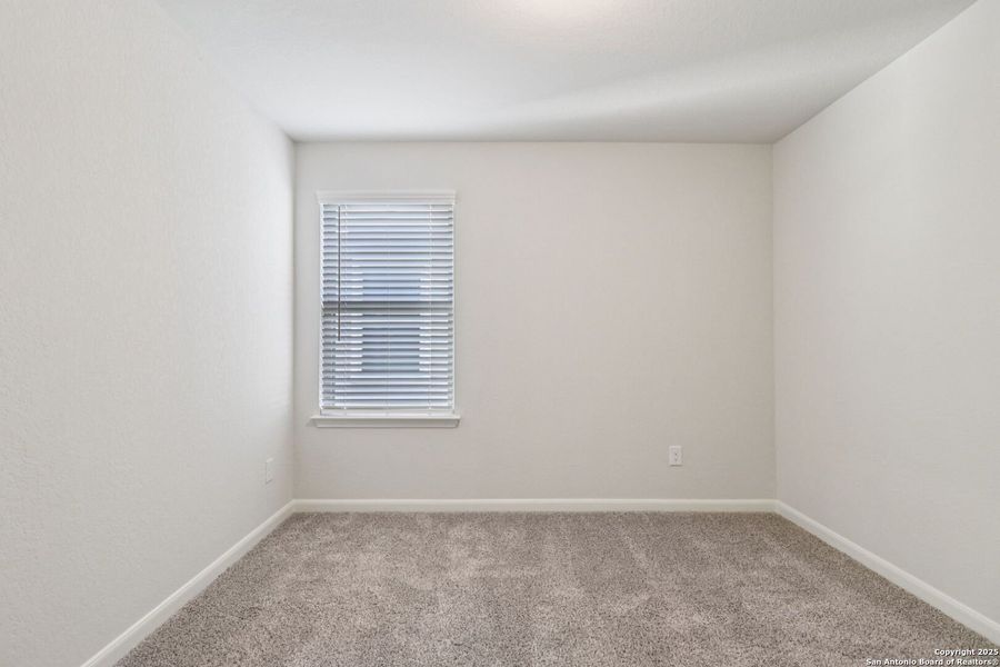 Spacious, unfurnished interior of a new home in Remington Ranch, San Antonio (Image 36). Spacious, unfurnished interior of a new home in Remington Ranch, San Antonio (Image 36).