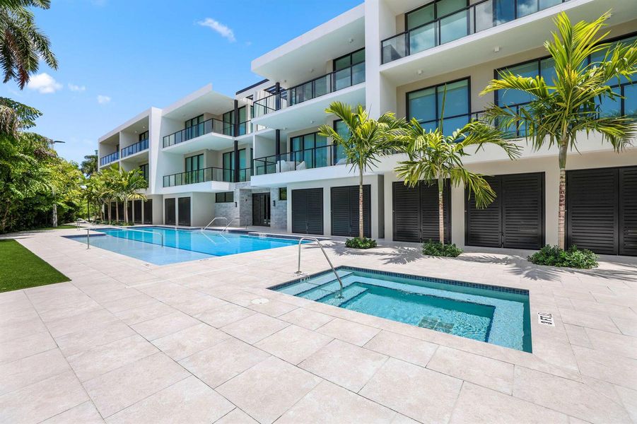 Pool & Spa